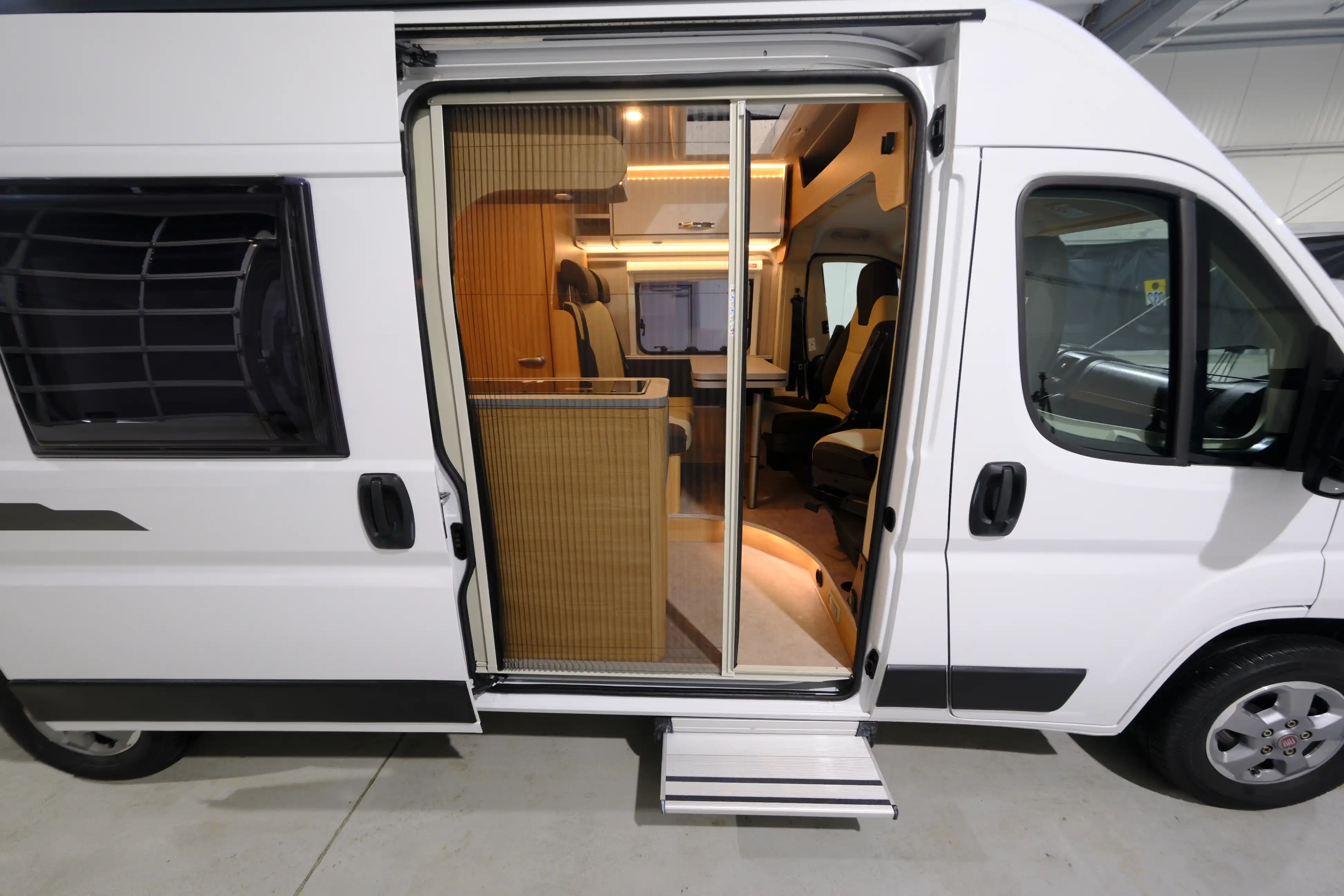 WEINSBERG CaraTour 600 MQ 50 Jahre-Edition - Ansicht 7